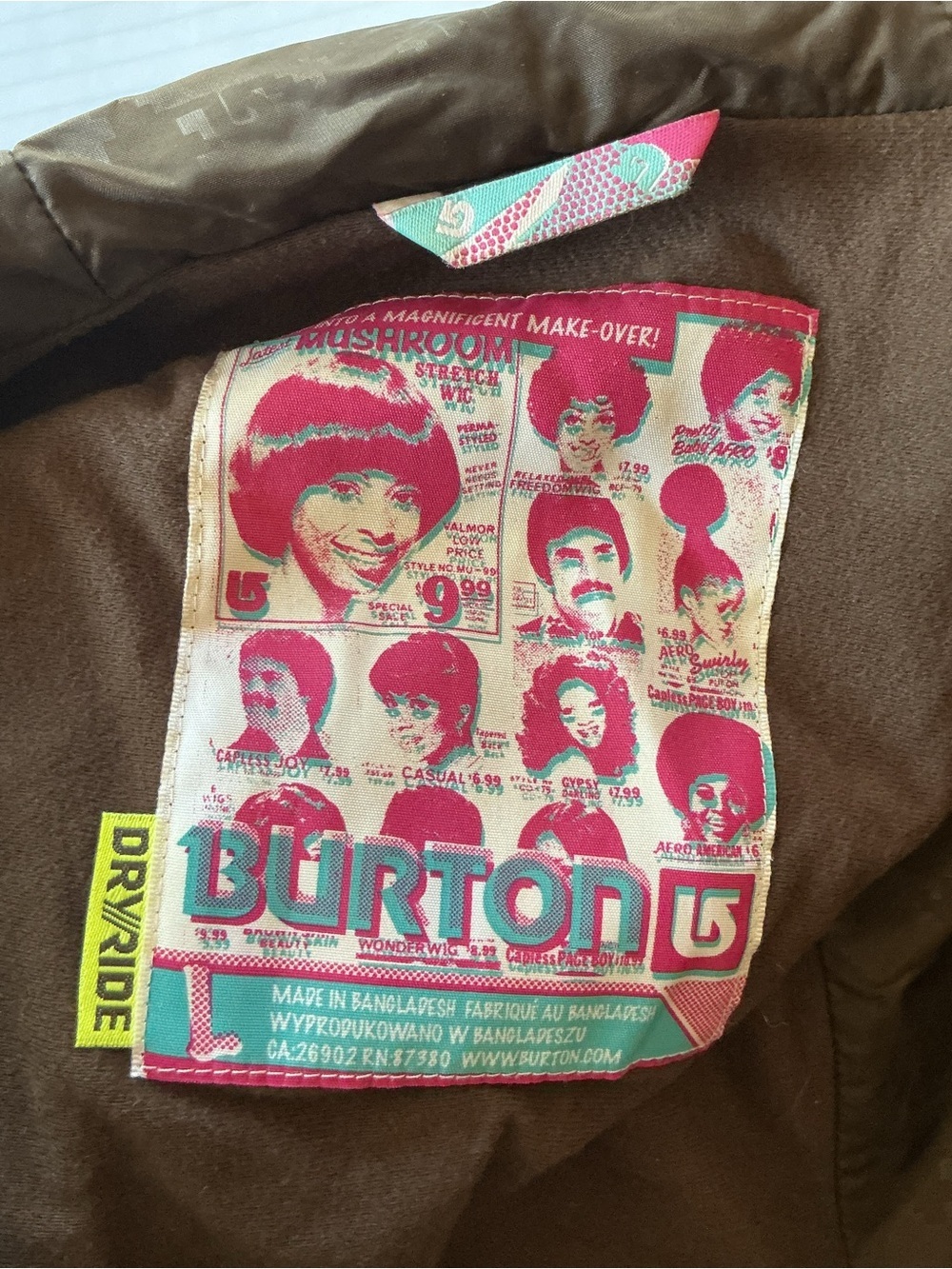 Burton Vintage X Streetwear Comic Book All Over Print Snowboarding Skiing Sz XL - Picture 7 of 7